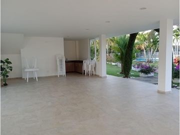 CASA CAMPESTRE AMPLIA