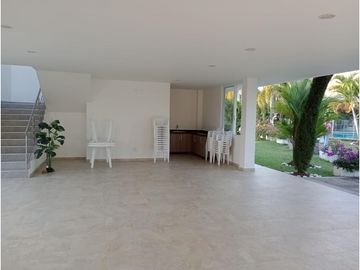 CASA CAMPESTRE AMPLIA
