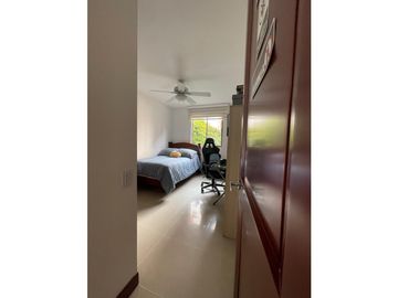 APARTAMENTO CON VISTA A ZONA VERDE
