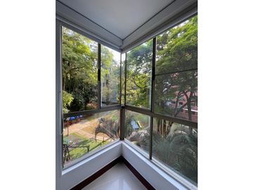 APARTAMENTO CON VISTA A ZONA VERDE