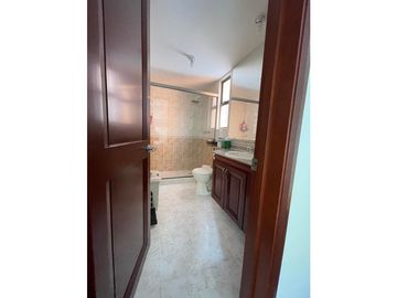 APARTAMENTO CON VISTA A ZONA VERDE