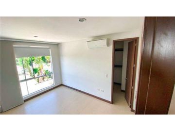 APARTAMENTO CON BUENOS ESPACIOS