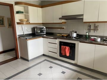 APARTAMENTO CON AMPLIOS ESPACIOS