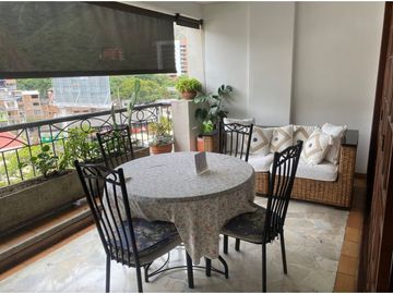 APARTAMENTO CON AMPLIOS ESPACIOS