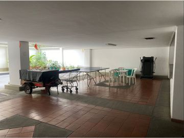 APARTAMENTO CON AMPLIOS ESPACIOS