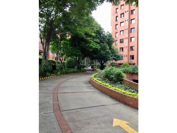 APARTAMENTO CON VISTA A ZONA VERDE