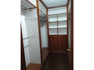 APARTAMENTO EN SANTA RITA CON BUENOS ESPACIOS
