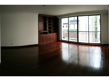 APARTAMENTO EN SANTA RITA CON BUENOS ESPACIOS