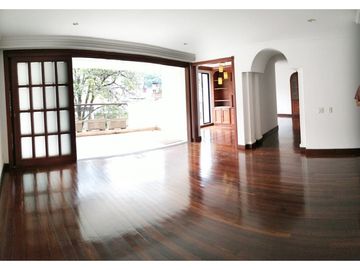 APARTAMENTO EN SANTA RITA CON BUENOS ESPACIOS