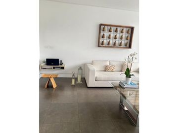 APARTAMENTO MODERNO EN PRIMER PISO CON VISTA A LAS TRES CRUCES