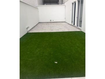 APARTAMENTO MODERNO EN PRIMER PISO CON VISTA A LAS TRES CRUCES