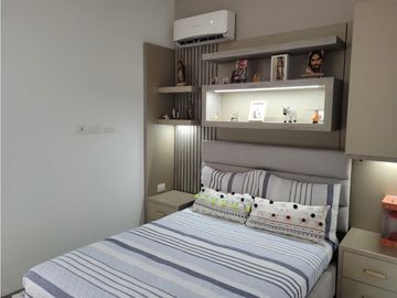 CASA MODERNA EN UNIDAD CERRADA