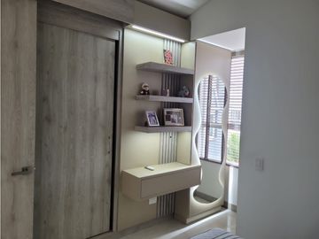 CASA MODERNA EN UNIDAD CERRADA