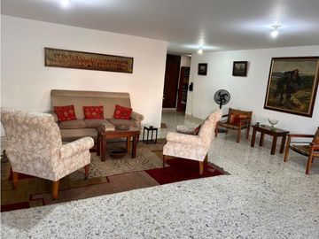 APARTAMENTO DE AMPLIOS ESPACIOS CON VISTA