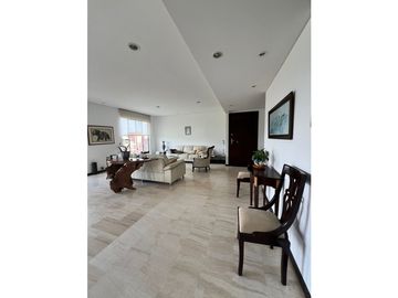 PENTHOUSE CON VISTA A LOS FARALLONES Y A LA CIUDAD