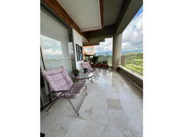 PENTHOUSE CON VISTA A LOS FARALLONES Y A LA CIUDAD