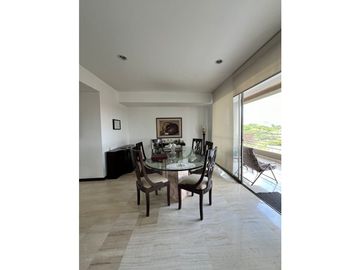PENTHOUSE CON VISTA A LOS FARALLONES Y A LA CIUDAD