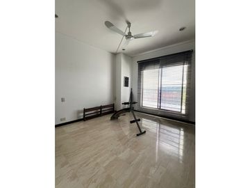 PENTHOUSE CON VISTA A LOS FARALLONES Y A LA CIUDAD