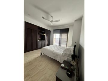PENTHOUSE CON VISTA A LOS FARALLONES Y A LA CIUDAD
