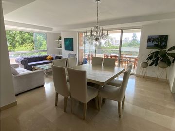 APARTAMENTO AMPLIO EN NORMANDIA