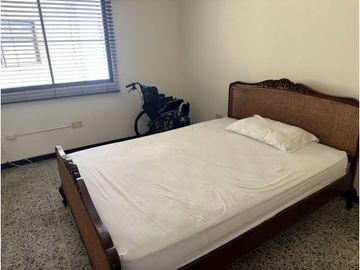 APARTAMENTO CON BUENOS ESPACIOS