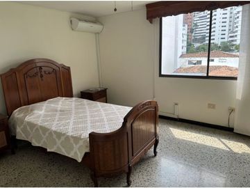APARTAMENTO CON BUENOS ESPACIOS