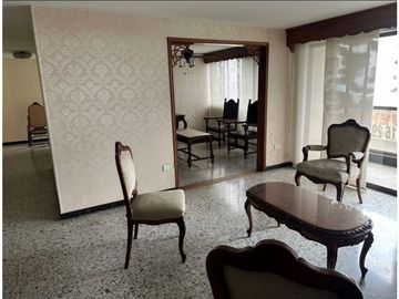 APARTAMENTO CON BUENOS ESPACIOS