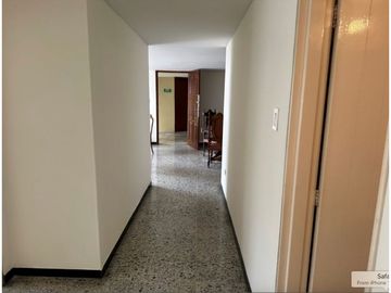 APARTAMENTO CON BUENOS ESPACIOS