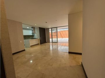 APARTAMENTO CON TERRAZA EN PRIMER PISO