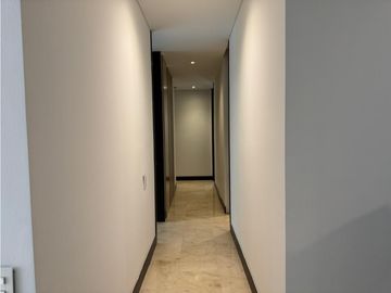 APARTAMENTO CON TERRAZA EN PRIMER PISO