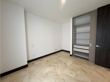 APARTAMENTO CON TERRAZA EN PRIMER PISO