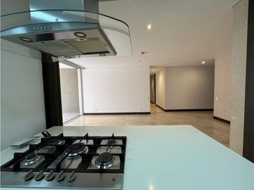 APARTAMENTO CON TERRAZA EN PRIMER PISO
