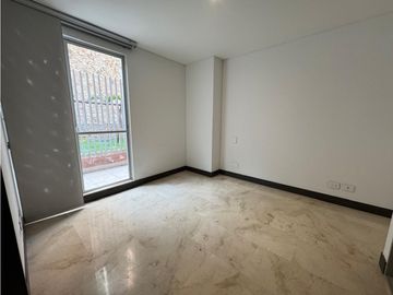 APARTAMENTO CON TERRAZA EN PRIMER PISO