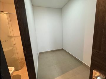 APARTAMENTO CON TERRAZA EN PRIMER PISO