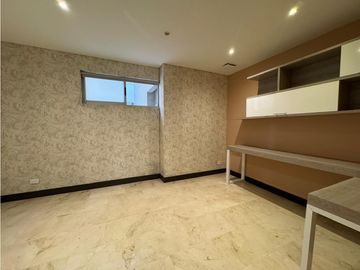 APARTAMENTO CON TERRAZA EN PRIMER PISO