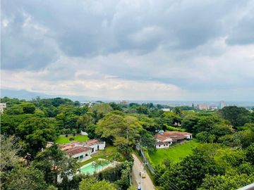 APARTAMENTO CON HERMOSA VISTA A LOS FARALLONES, PANCE Y A LA CIUDAD