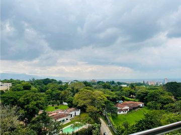 APARTAMENTO CON HERMOSA VISTA A LOS FARALLONES, PANCE Y A LA CIUDAD
