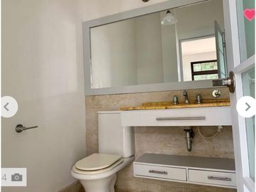 CASA  EN CONDOMINIO CON ZONA DE VERDE