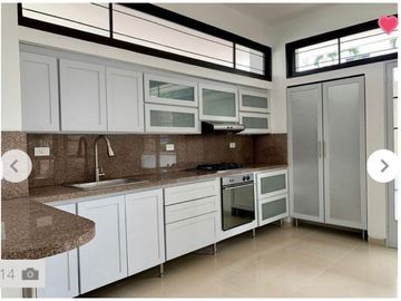 CASA  EN CONDOMINIO CON ZONA DE VERDE