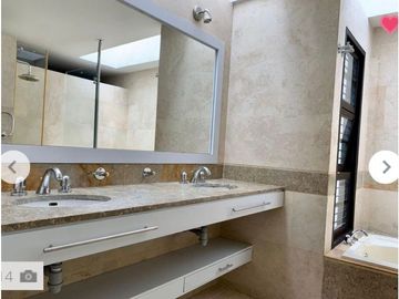 CASA  EN CONDOMINIO CON ZONA DE VERDE