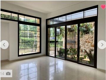 CASA  EN CONDOMINIO CON ZONA DE VERDE