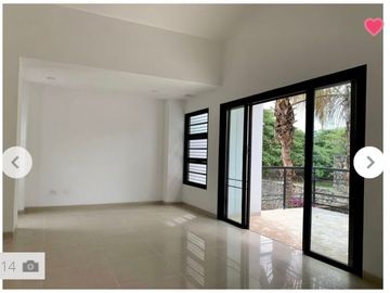 CASA  EN CONDOMINIO CON ZONA DE VERDE