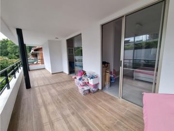 CASA MODERNA EN CONDOMINIO CERRADO DE PANCE