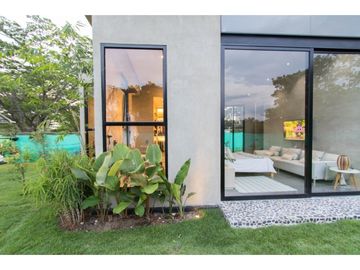 CASA MODERNA Y AMPLIA PROYECTO DE UN PISO EN CONJUNTO DE LA MORADA