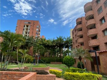 APARTAMENTO CON AMPLIOS ESPACIOS EN EL INGENIO