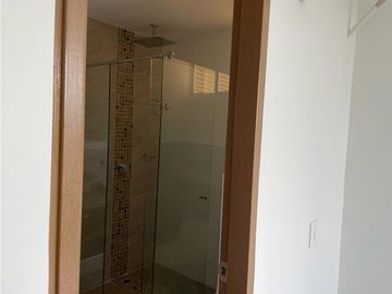 APARTAMENTO MODERNO CON VISTA A LOS FARALLONES