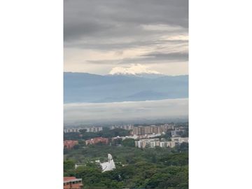 APARTAMENTO MODERNO CON VISTA A LOS FARALLONES