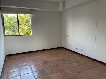 CASA EXCLUSIVA EN UNIDAD DE ALTOS DE CIUDAD JARDIN