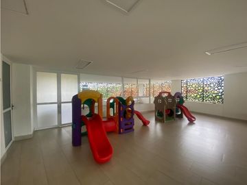 APARTAMENTO CON VISTA A LA RESERVA Y A CALI