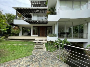 CASA INDEPENDIENTE EN LA RIVERITA